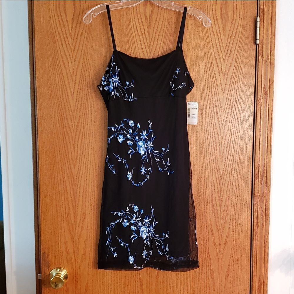 NWT Black Embroidered Floral Dress Jr Sz L